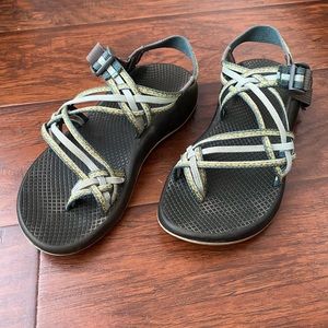 chacos
